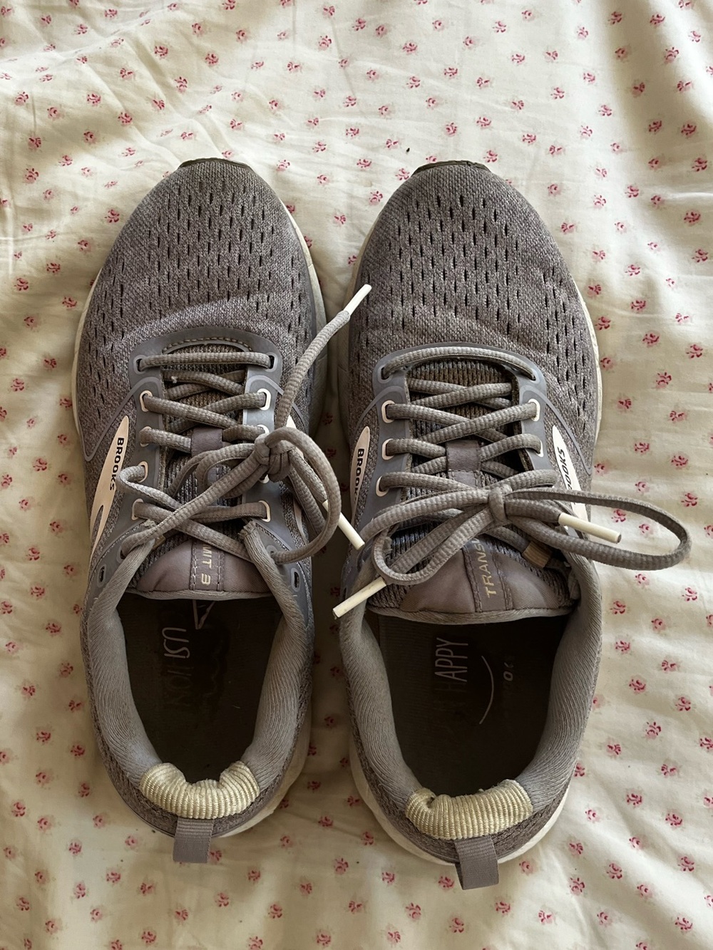 Brooks Women's Purple Gray Athletic Shoes -